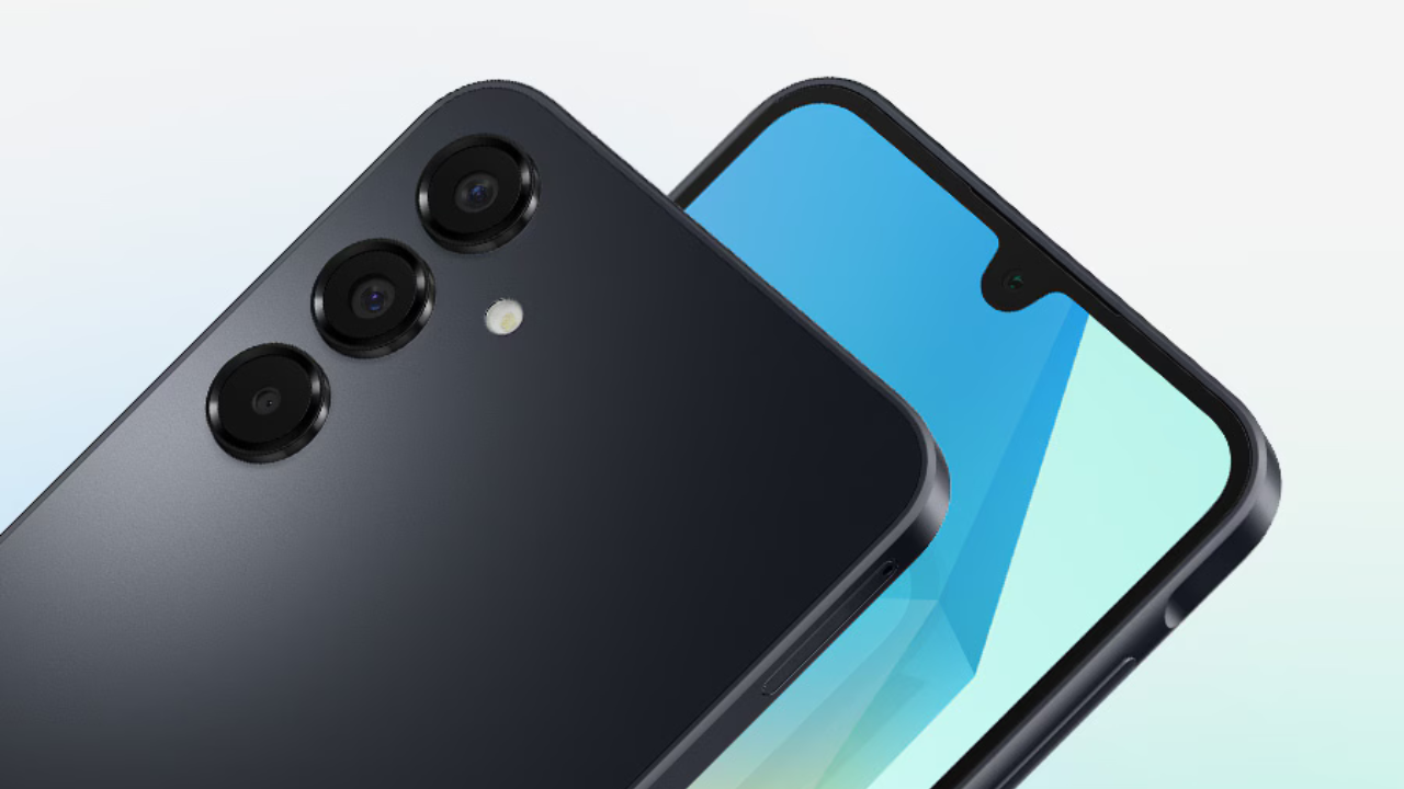 Traseira do Samsung Galaxy A16 5G com acabamento fosco e câmeras alinhadas verticalmente